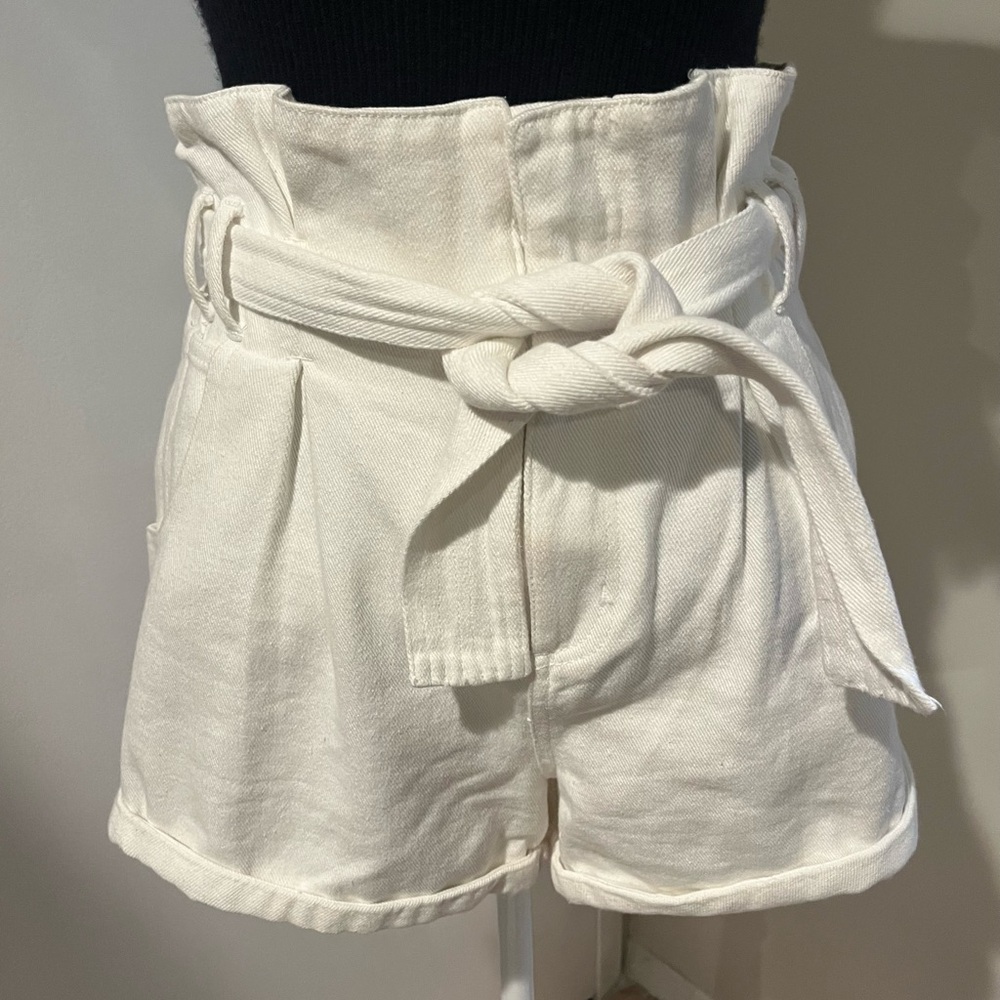 Women's White Belted Shorts